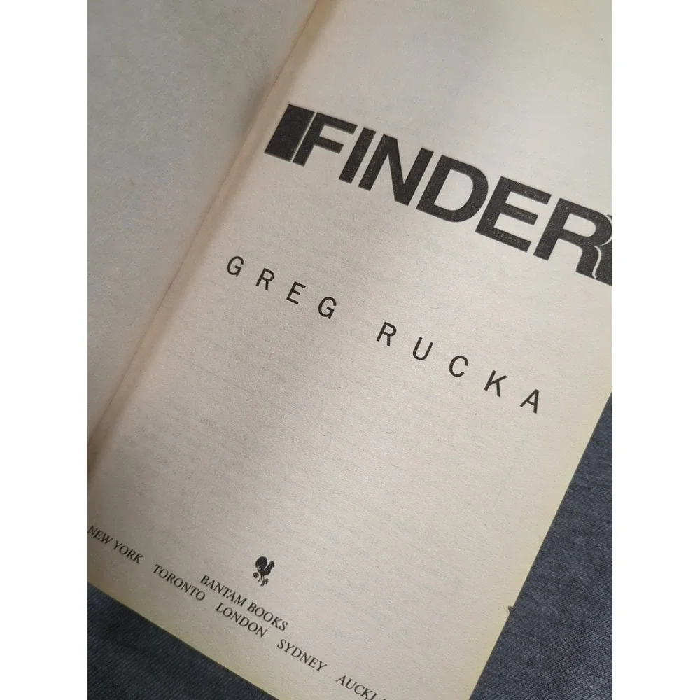 1998 Finder Greg Rucka‎ Atticus Kodiak 2 Vintage Bantam Mass Market Paperback